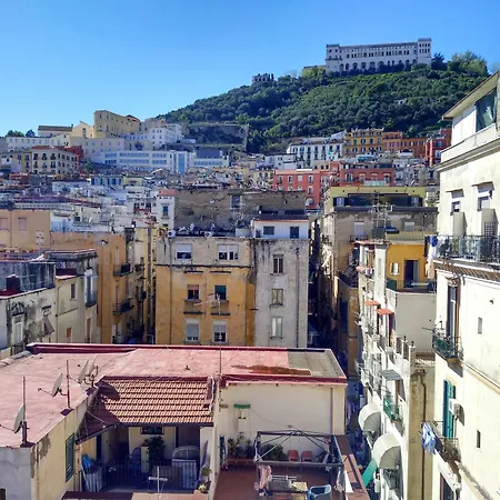 Sui Tetti di Napoli-2
