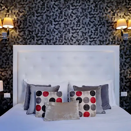 Sistina Twentythree Luxury Rooms-2