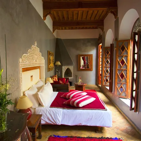 Riad Le J-2