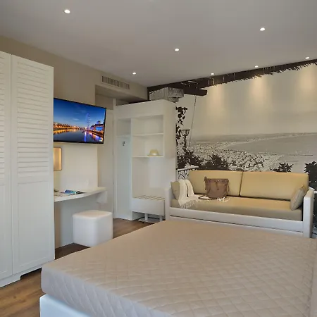 Embassy Hotel & Spa-2
