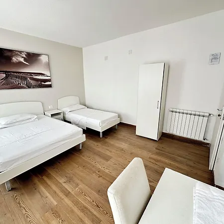 Vacation Venice Rooms-2