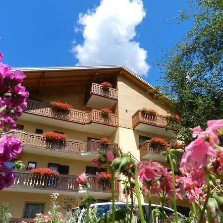 Cimon Dolomites Hotel-3