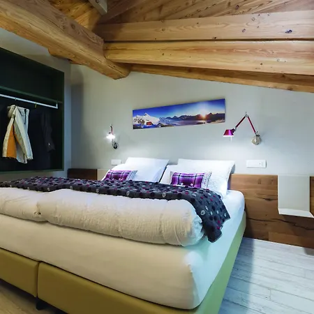 4478 Mountain Lodge-2