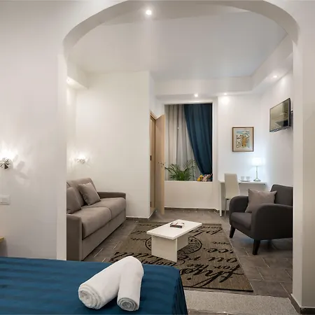 Stella Della Casa-3