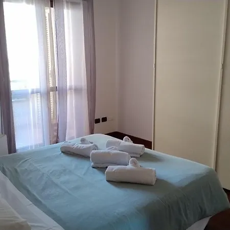 Domus Al Parco Guest House-3