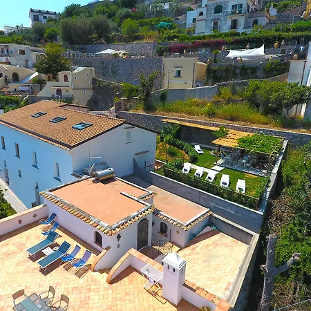 Albadamare Boutique Hotel-3