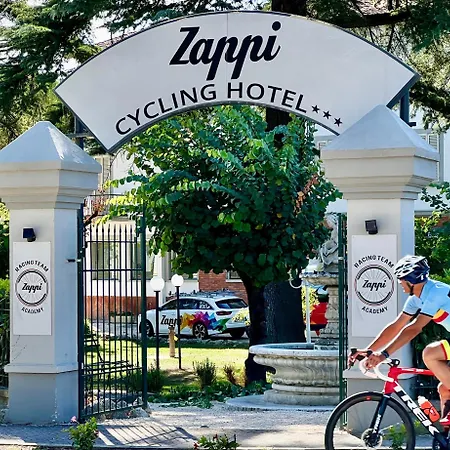Zappi Cycling Hotel-3
