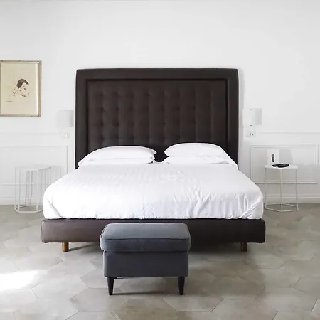 Palazzo Balsamo Suites-3