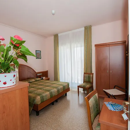 Hotel Lorenzo-3
