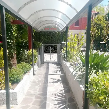 Hotel Rita-2