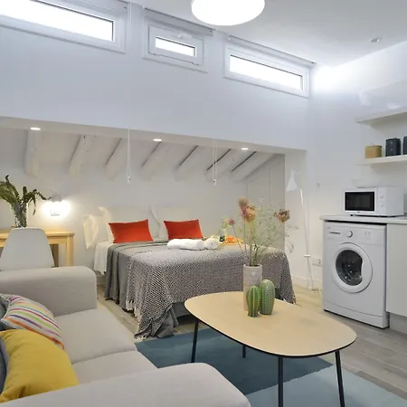 Nqn Aparts & Suites Madrid-3