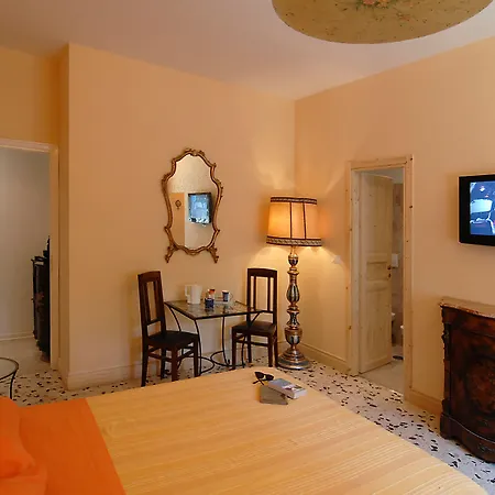 B&B Tiburtina Garden-2