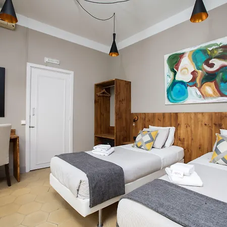 Jardinets Guest House-2