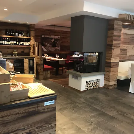 Dolomeet Boutique Hotel-2