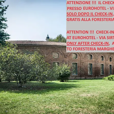 Guesthouse Foresteria Margherita Milano-3