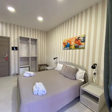 B&B Bovio Square XIV-3