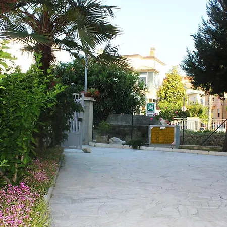 Hotel Villa del Mare-3