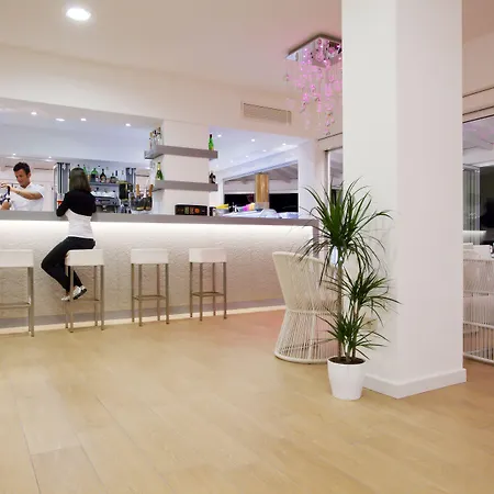 Hotel Lux-2