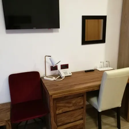 Al Trenino Accomodation-3