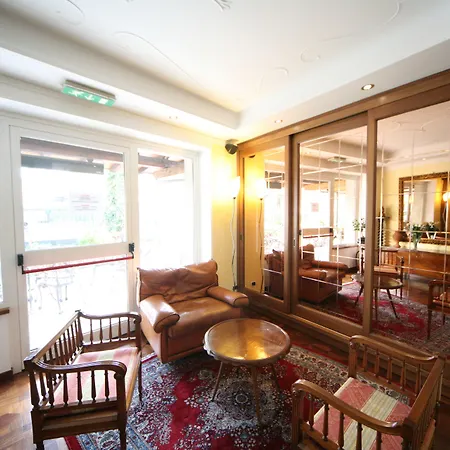 Hotel Ungheria Varese 1946-2