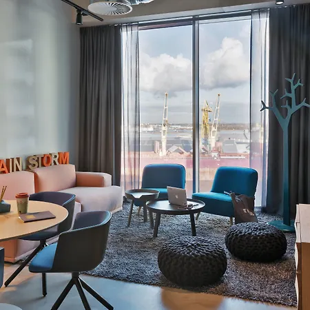 Moxy Amsterdam Houthavens-2