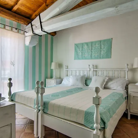Domus Corallia-Luxury Rooms-2
