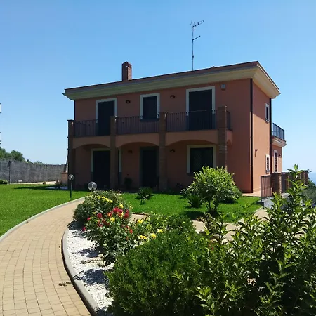 Villa Feluchia Tra Il Mare E Il Vulcano-2
