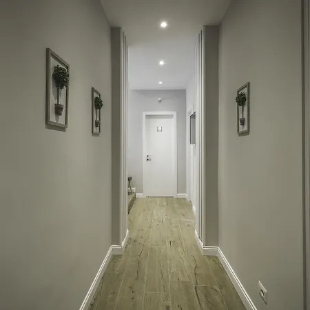 Colonna Luxury Suites-3