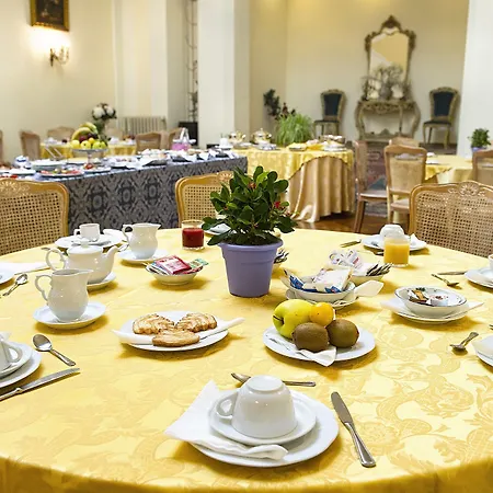 Grande Albergo Quattro Stagioni-2