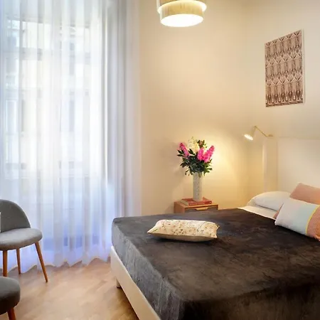 Al 7 Rooms-3