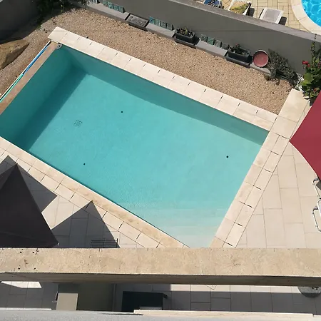Art House Quartu - Margine Rosso-2