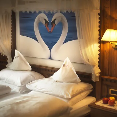 Hotel Garni Concordia - Dolomites Home-3