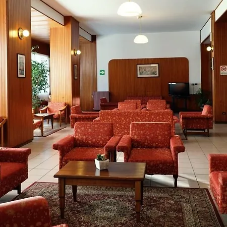 Family Hotel Como Rivisondoli-3