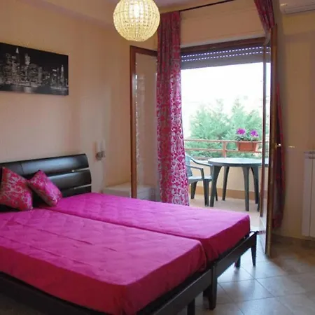 Stefy'S Rooms-3