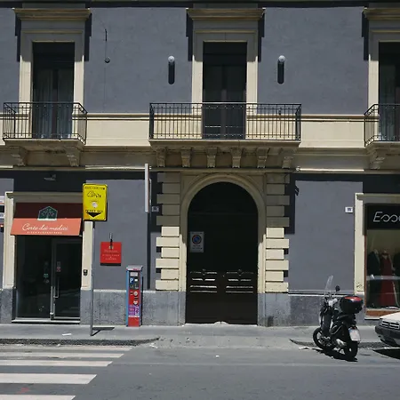 Corte dei medici - Palace-2