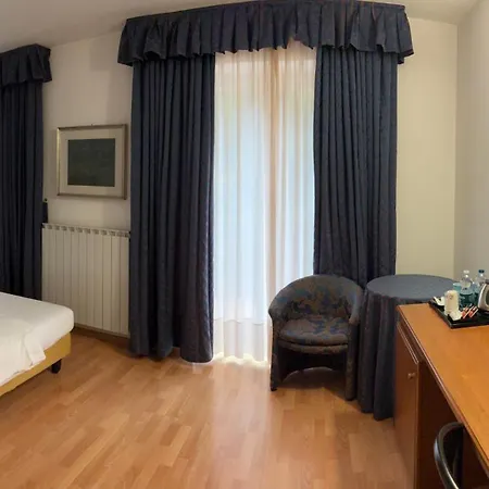 Albergo Aprica Garni-2