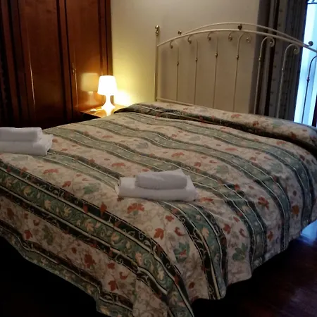 Gira Guest House-3