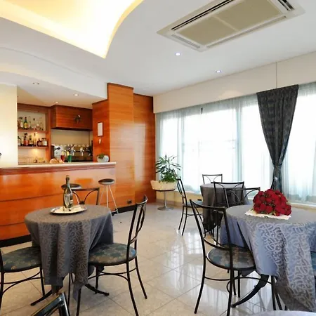Hotel Mirabel-3