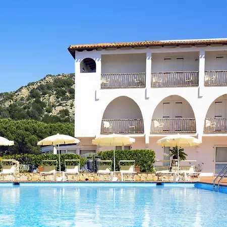 Club Hotel Cormorano-3