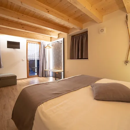 Wanderlust B&B-3