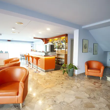 Hotel Mirage-2