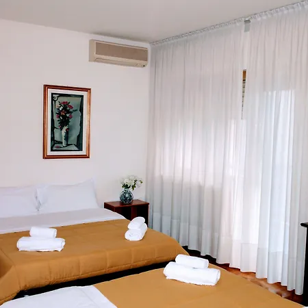 Rosa Garden B&B-3