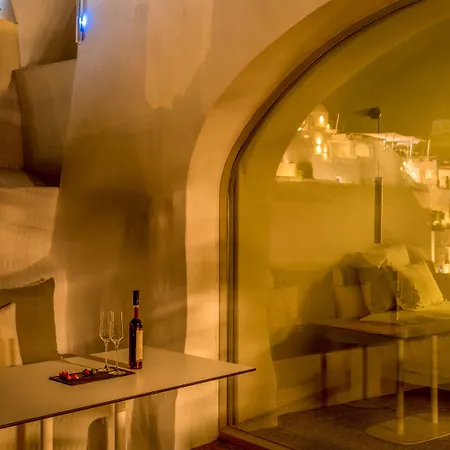Echoes Luxury Suites (Adults Only)-3