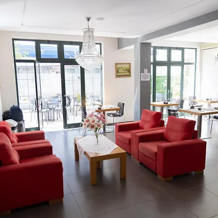 Hotel Liqeni-2