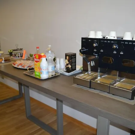 B&B Jolie Center-2