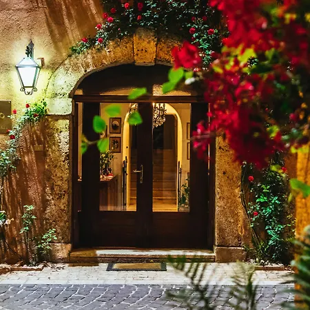 Hotel Alle Vecchie Arcate-3