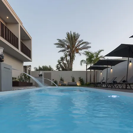 Giafra Luxury Rooms-2