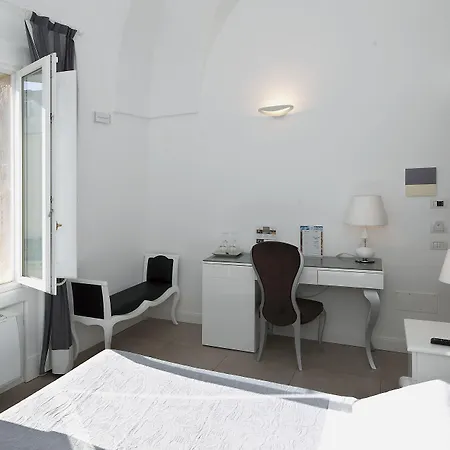 Palazzo Marini B&B Di Charme-3