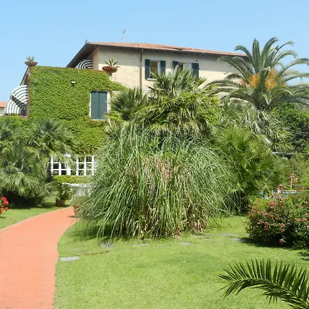 Hotel Villa Maremonti-3