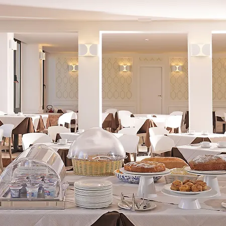 Hotel Du Lac Gardone Riviera-2